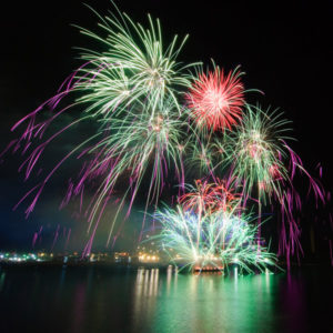 fireworks_extravaganza_1_by_shooter1970