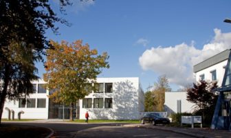 solid ceramic electrolytes