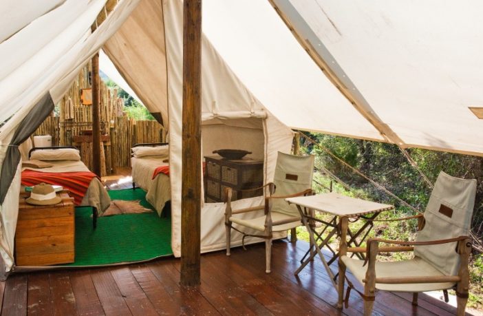 can we catch covid-19 in a hotel room