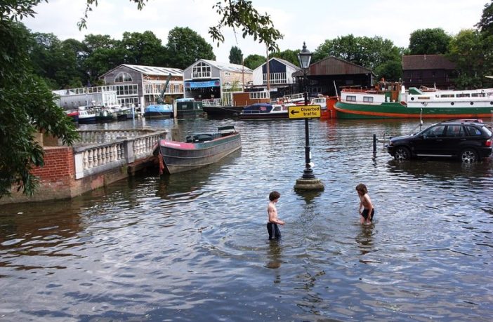 one in seven infected english kids have long covid