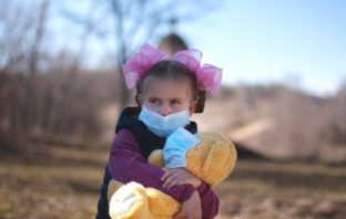 symptoms of covid-19 in babies and kids