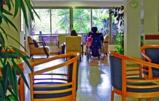 better covid outcome in small senior homes