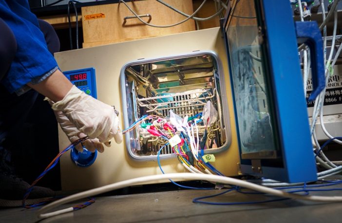 wider temperature range for lithium sulfur