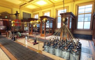 franklin's early electrical experiment