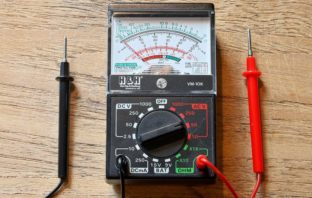 measure capacitor resistance