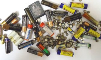 recycling primary batteries