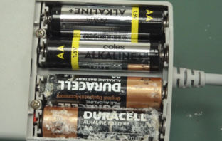 alkaline battery chemistry