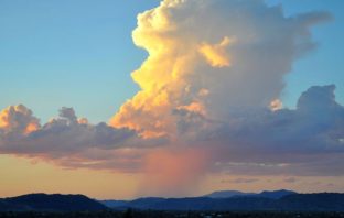 storing and harvesting electricity