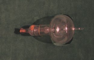 was edison’s first light bulb