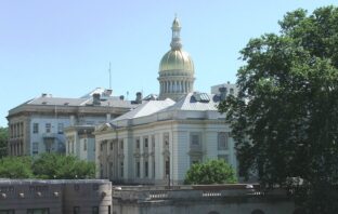 battery recycling regulations