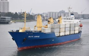 cold shipping with batteries