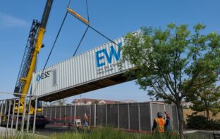 iron flow batteries