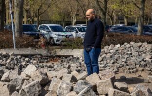 batteries made from rock silicates