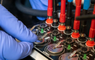 hydrogen molecules block lithium