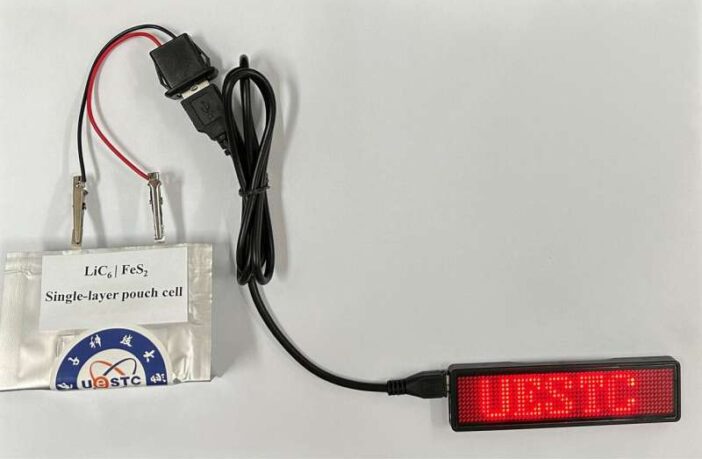 fold or cut this battery