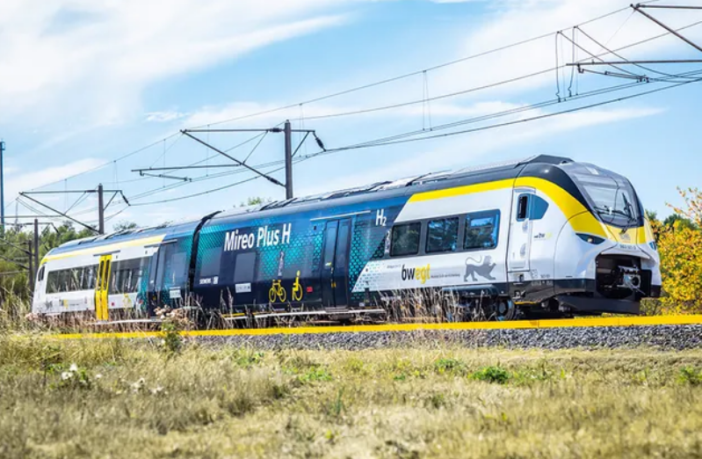 hydrogen and lithium titanate oxide