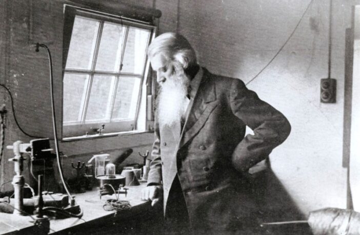 inspiration behind your battery flashlight