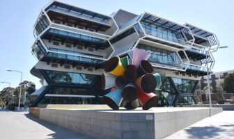 ultra-fast charging batteries