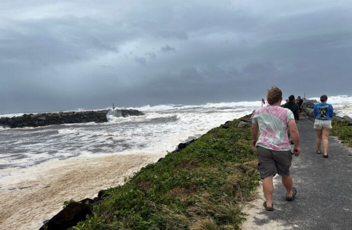 electric vehicle power to load