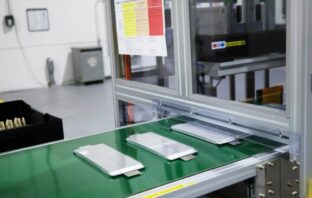 lithium manganese-rich batteries
