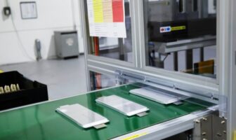 lithium manganese-rich batteries