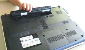 change a tired laptop battery
