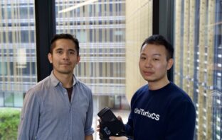recycling smartphone batteries in situ
