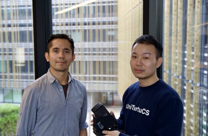 recycling smartphone batteries in situ