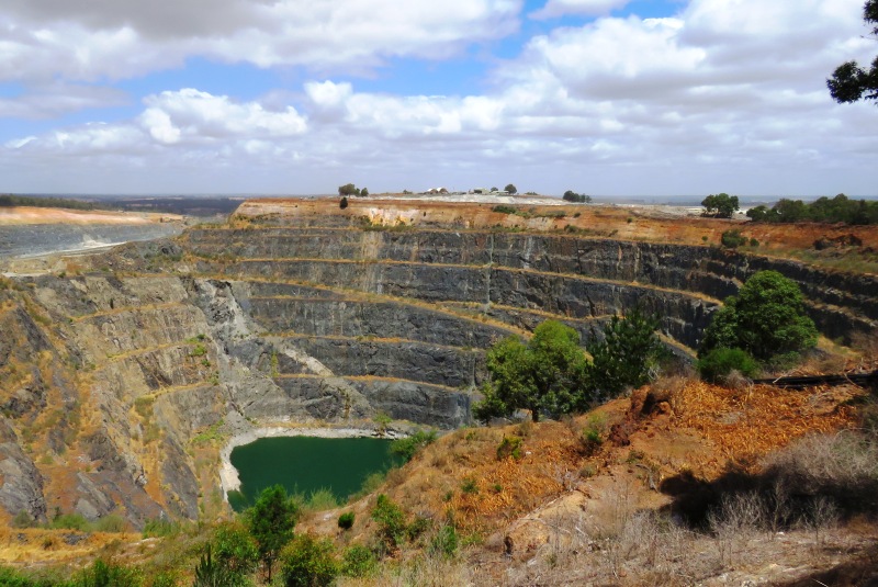 chinese lithium ore discovery