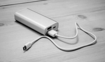 turn off power banks on flights