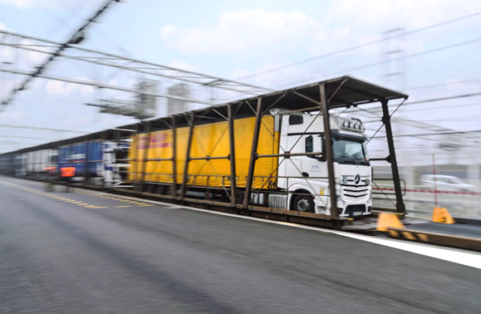 ehgvs cleared for channel tunnel