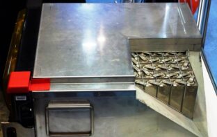sodium–zinc molten salt